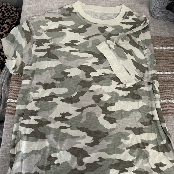 aerie Tops - Aerie Camouflage Short Sleeve Tee - Green and Tan